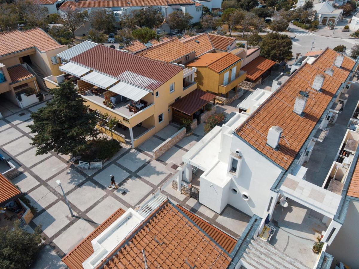 Guesthouse Lastavica Novalja Zewnętrze zdjęcie