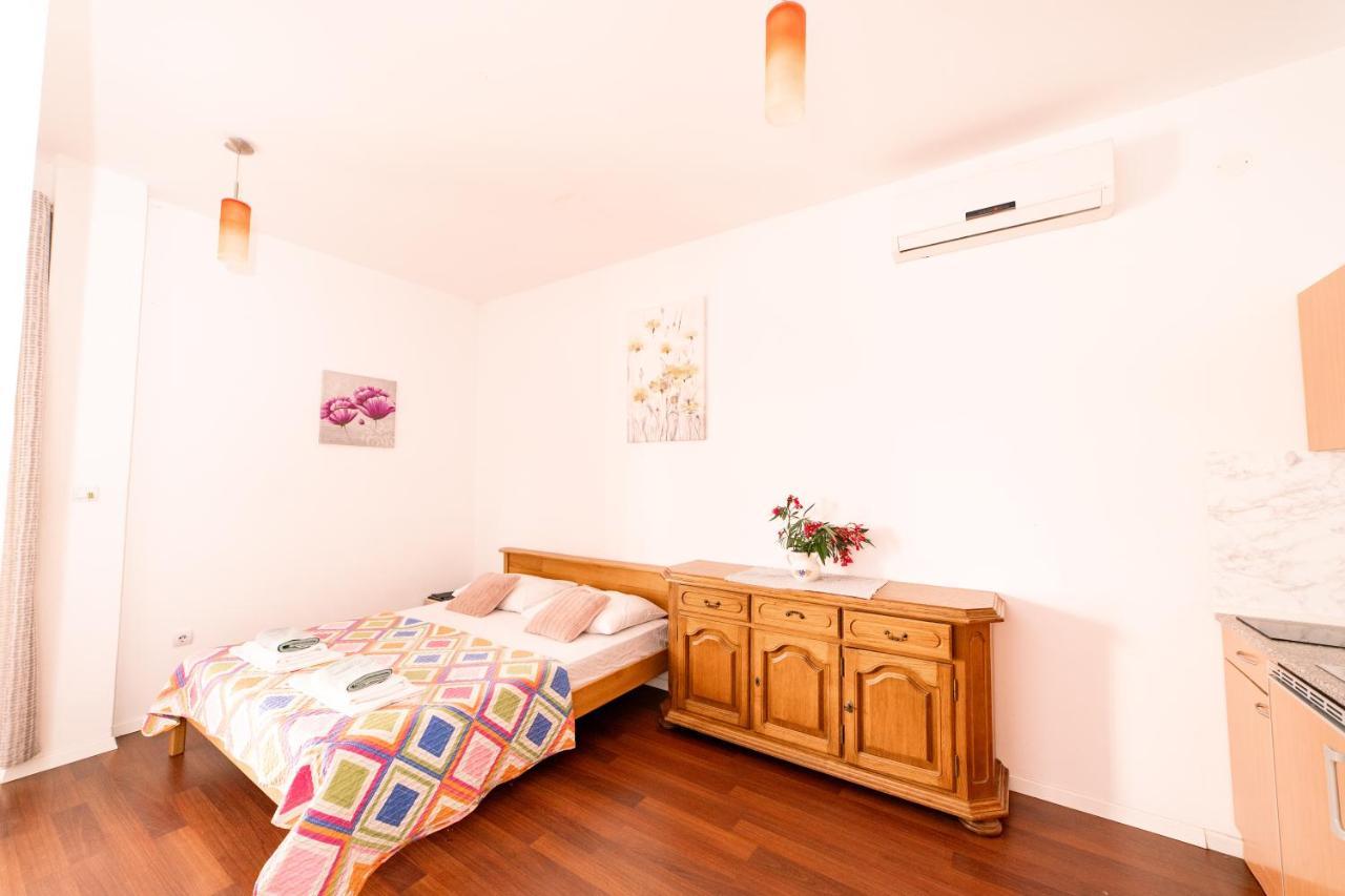 Guesthouse Lastavica Novalja Zewnętrze zdjęcie