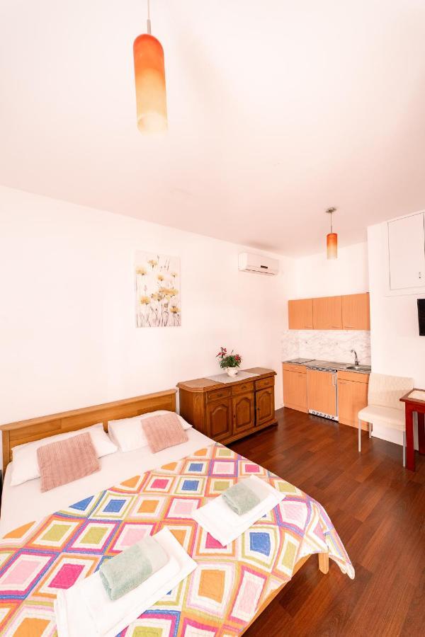 Guesthouse Lastavica Novalja Zewnętrze zdjęcie