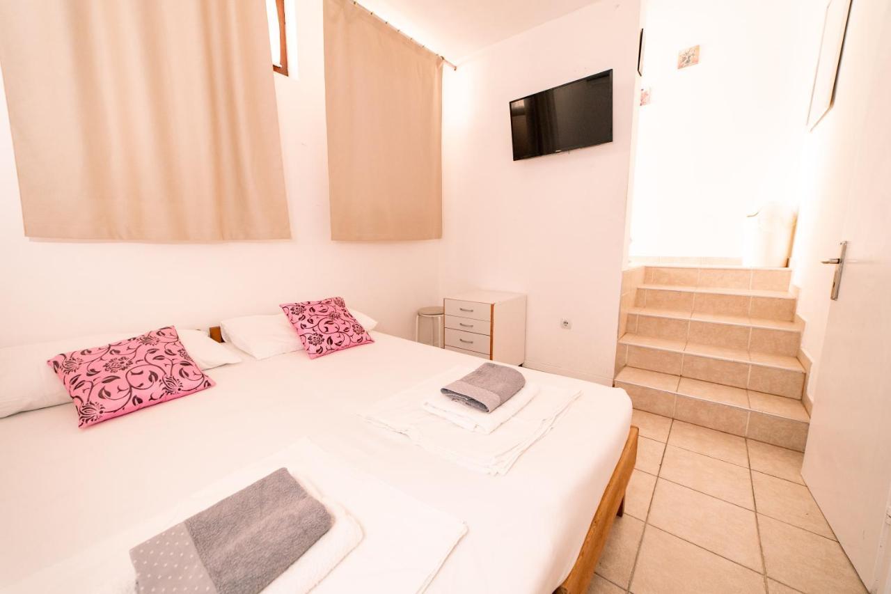 Guesthouse Lastavica Novalja Zewnętrze zdjęcie