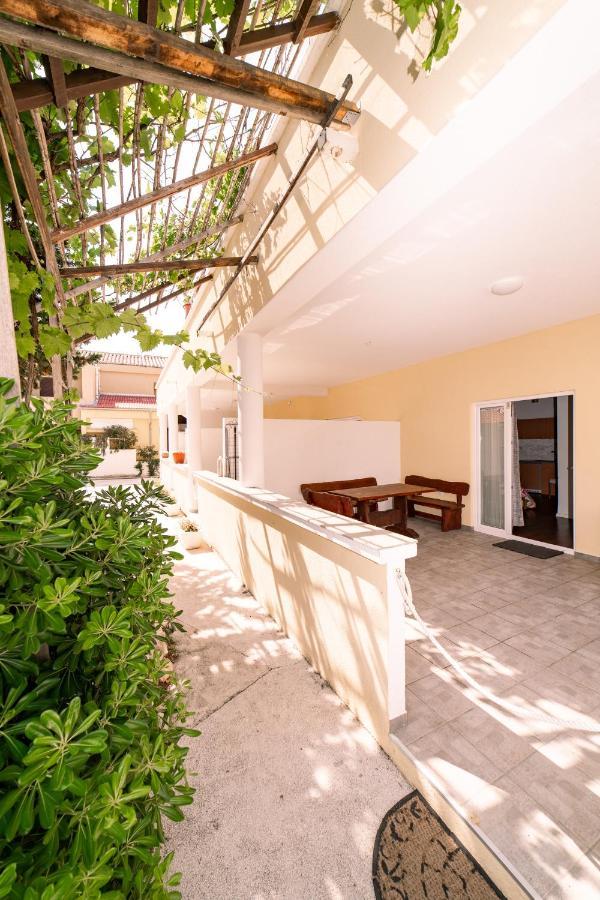 Guesthouse Lastavica Novalja Zewnętrze zdjęcie