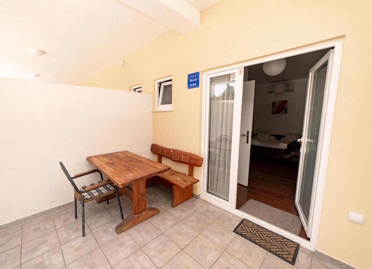 Guesthouse Lastavica Novalja Zewnętrze zdjęcie