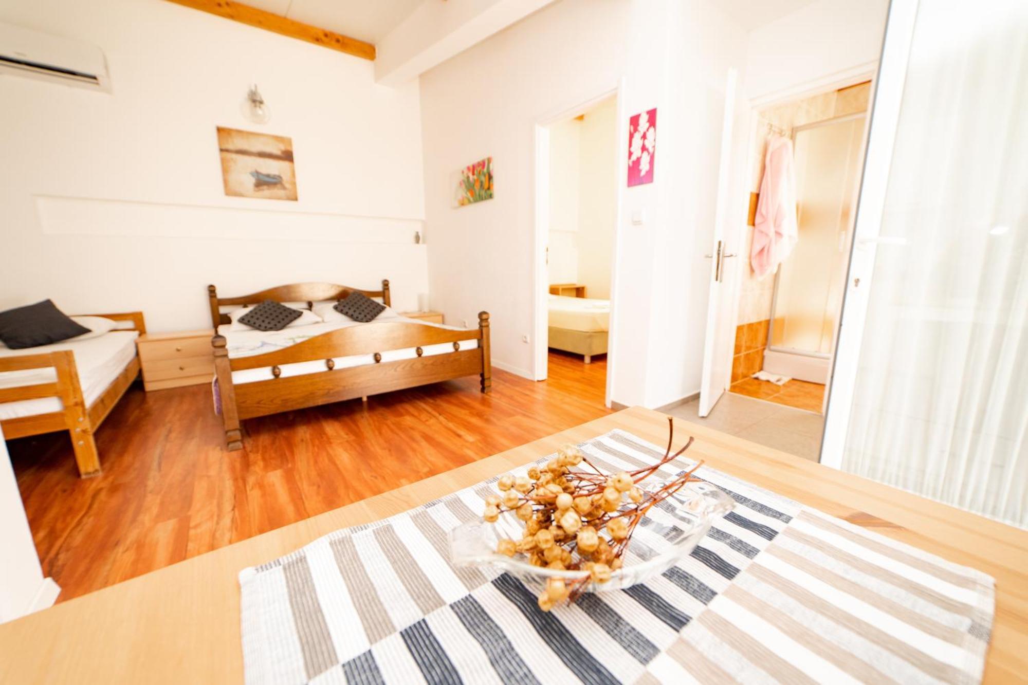 Guesthouse Lastavica Novalja Zewnętrze zdjęcie