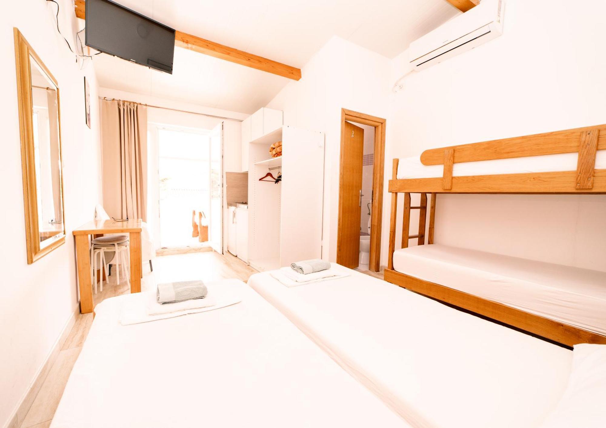 Guesthouse Lastavica Novalja Zewnętrze zdjęcie