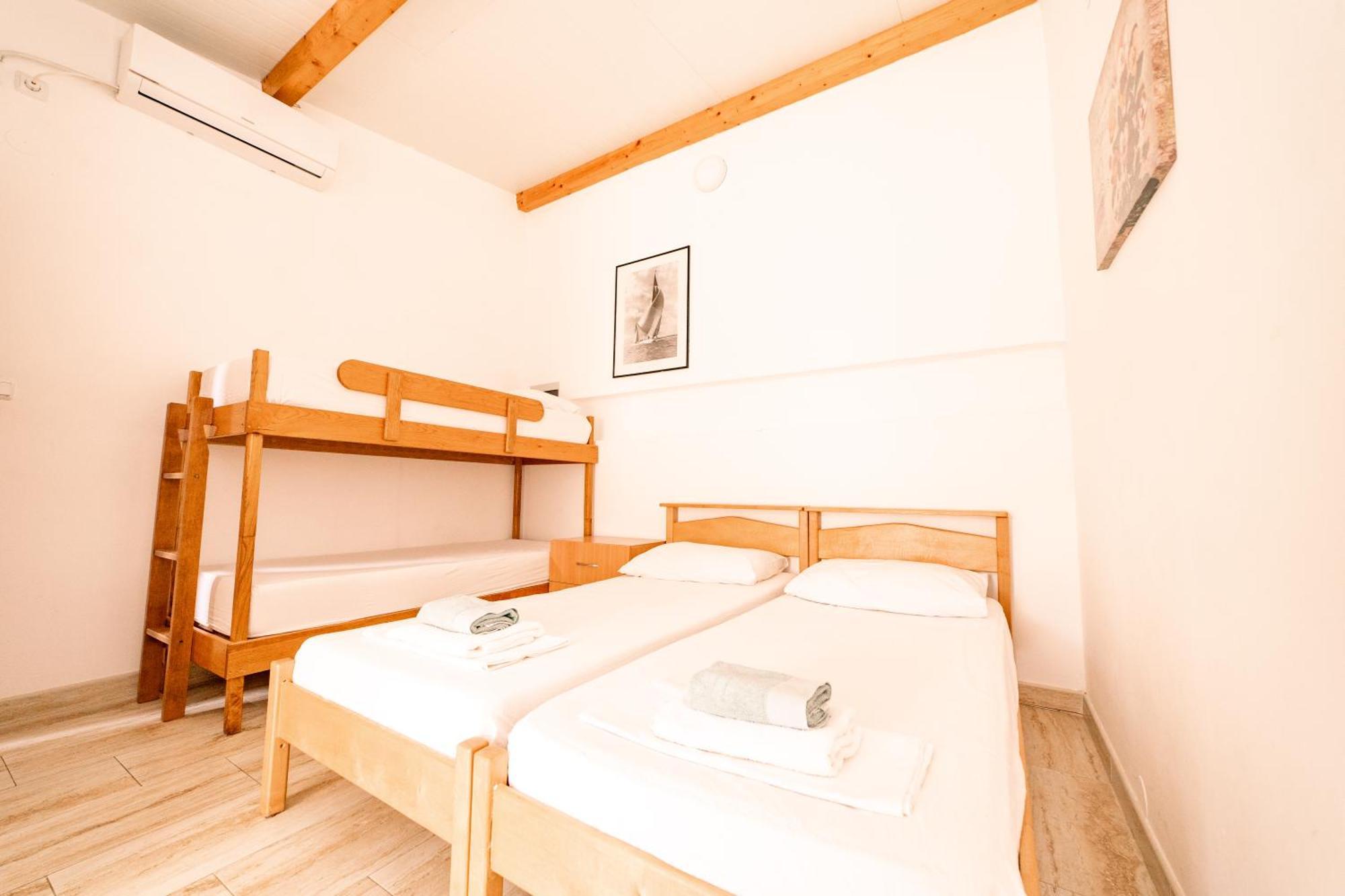 Guesthouse Lastavica Novalja Zewnętrze zdjęcie
